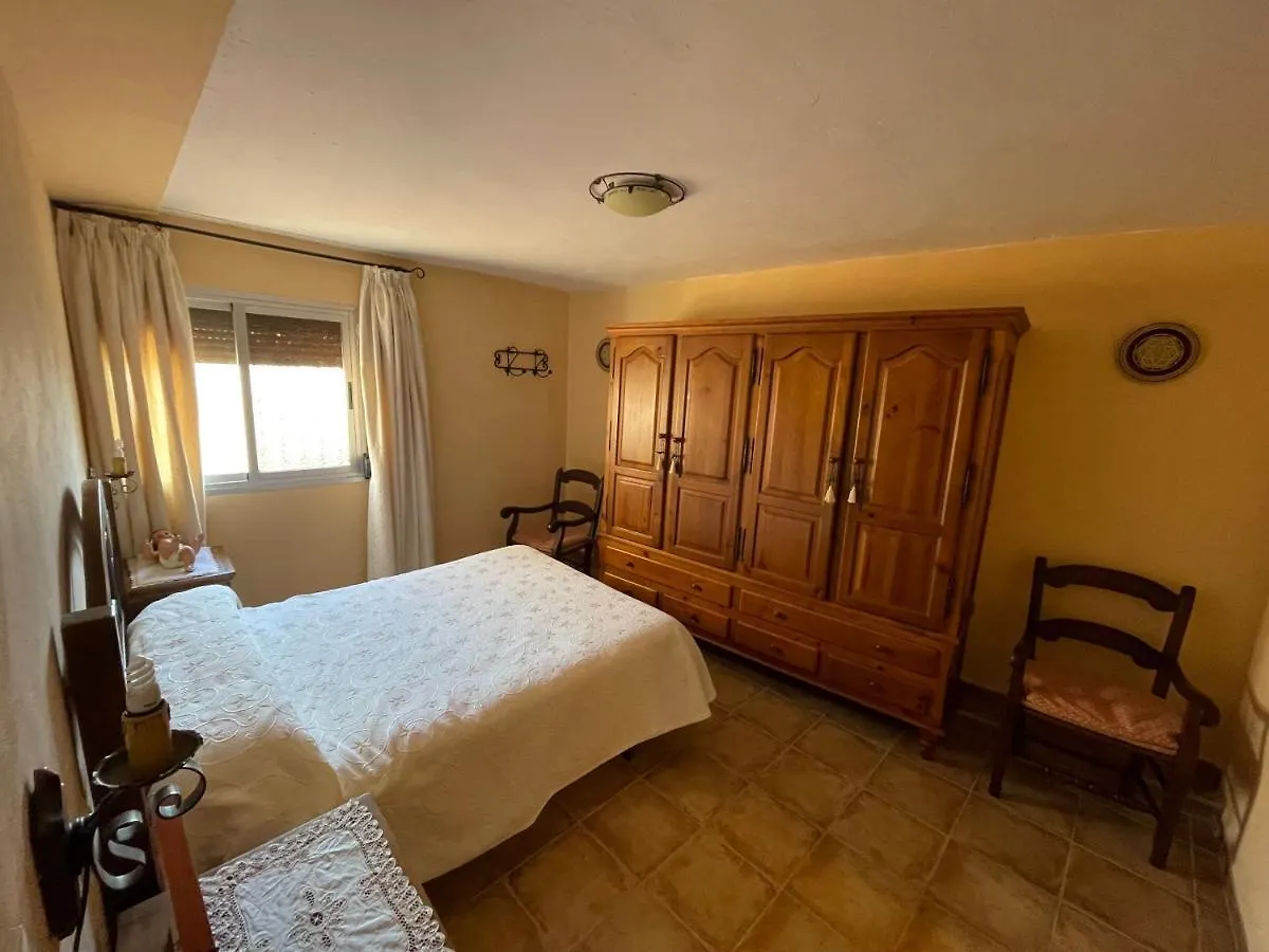 Casa Rural Con Terraza Magnifica Y 4 Habitaciones Benecid Spain