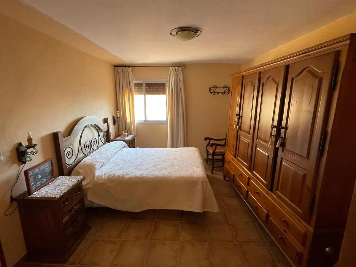 Holiday home Casa Rural Con Terraza Magnifica Y 4 Habitaciones Benecid
